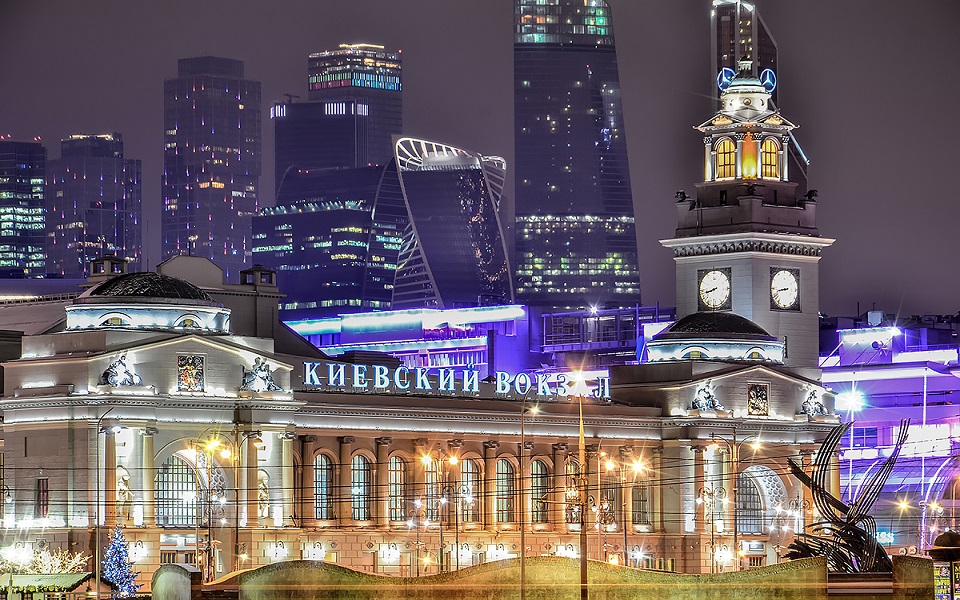 Площадь Киевского вокзала (площадь Европы) - достопримечательности Москвы