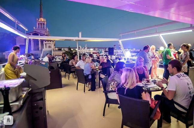 Речная прогулка на яхте-ресторане класса люкс Palma De Сочи с ужином на борту в День Города - вид 8