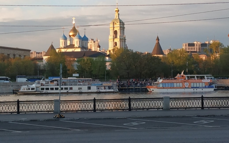 Прогулки на теплоходе от Новоспасского моста - вид 2