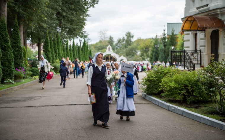 Круиз выходного дня в Подворье Покровского монастыря - вид 3