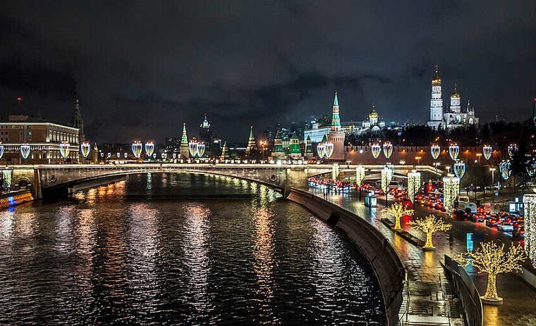 Новый год 2022 на теплоходе «Mega Boat» с просмотром салюта в центре Москвы - вид 4
