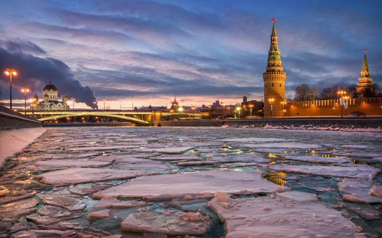 Речной Гранд-круиз на теплоходе Барс по Москве-реке с салютом на 23 февраля - вид 5